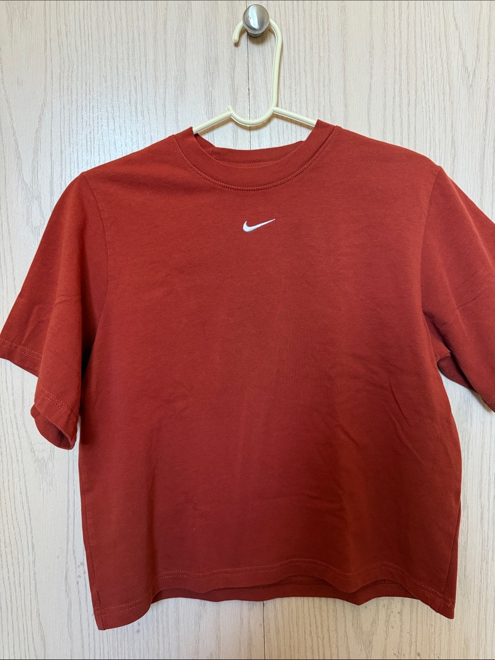 Nike Women’s Boxy Loose-fit Short Sleeve T-Shirt